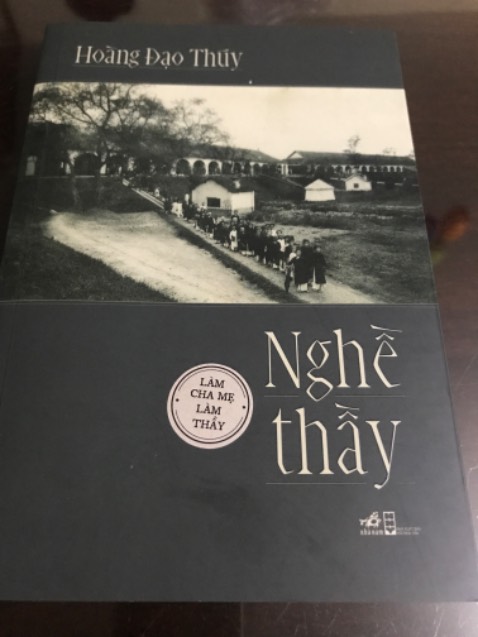 Mình mua sách bởi sách đoạt giải Sách Hay 2022 nhưng theo cảm nhận chủ quan, nhiều nội dung không còn phù hợp. Ngoài ra do sách để cập nhiều vẫn đề trong lĩnh vực giáo dục nên nội dung không sâu. Mình mua sách bởi sách đoạt giải Sách Hay 2022 nhưng theo cảm nhận chủ quan, nhiều nội dung không còn phù hợp. Ngoài ra do sách để cập nhiều vẫn đề trong lĩnh vực giáo dục nên nội dung không sâu.