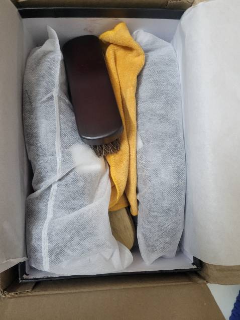 Kiểu dáng rất đẹp
Shop đóng gói rất đầy đủ và cẩn thận
Nhân viên giao hàng tận tình chu đáo
Cảm ơn Shop và đơn vị giao hàng rất nhiều