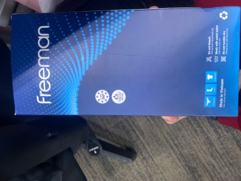 Hộp đẹp và sang. Vớ xịn, vải dày mịn. Tiki giao hàng nhanh. Giá tốt. Hài lòng