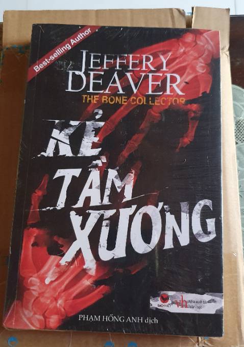 Sách đẹp,giao hàng sớm hơn lịch hẹn,nhân viên giao hàng thân thiện.