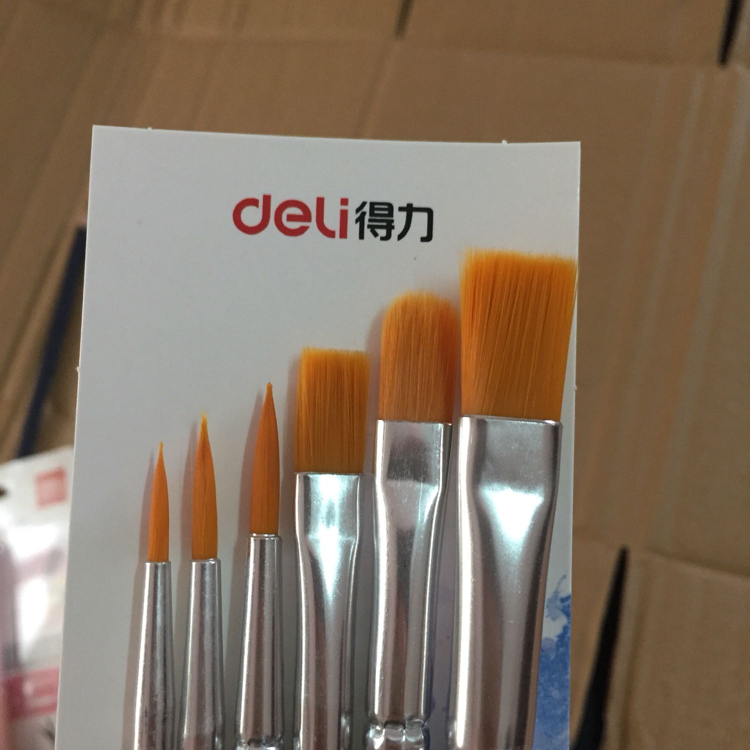 Đối với một người đang tập vẽ mà nước như mình thì khá ổn. Cọ không quá chất lượng, nhưng dùng được, giá rẻ, phù hợp với học sinh. Đối với một người đang tập vẽ mà nước như mình thì khá ổn. Cọ không quá chất lượng, nhưng dùng được, giá rẻ, phù hợp với học sinh.