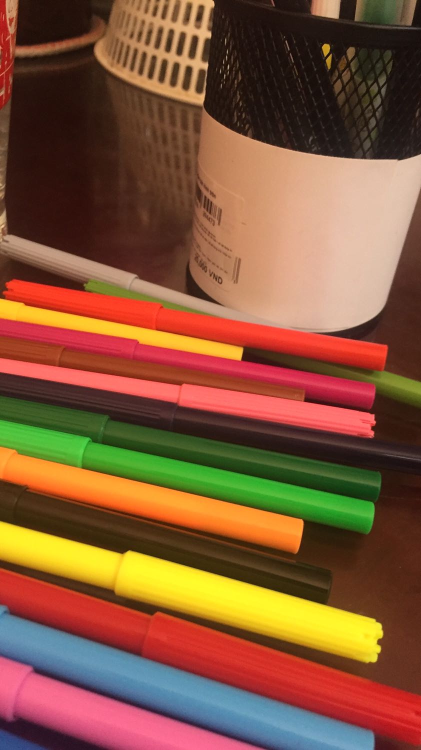 Suất sắc không chê được luôn ❤️ sản phẩm có bao bì mà mình lỡ tháo ra hong chụp ❤️ cơ mà mực đẹp lắm luôn ❤️❤️❤️ anh giao hàng cute ❤️ lúc đầu sợ lem qua trang sau cơ mà không lem một miếng nào luôn á ❤️ sẽ ủng hộ típ