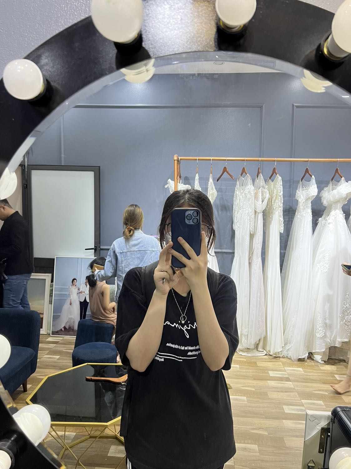 Sản phẩm ok, đẹp, chất lương nhưng mỗi tội hơi mắc