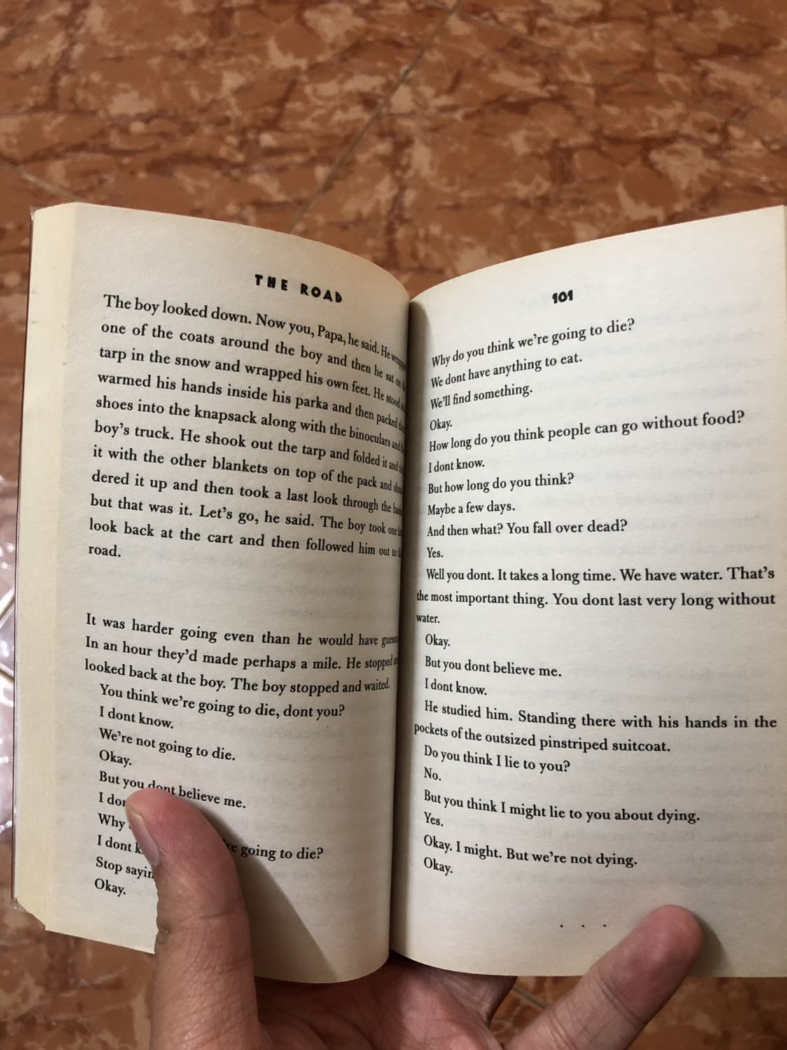 Sách hơi cũ một tẹo nhưng cũng là tạm được! Tiki giao sách đúng hạn!