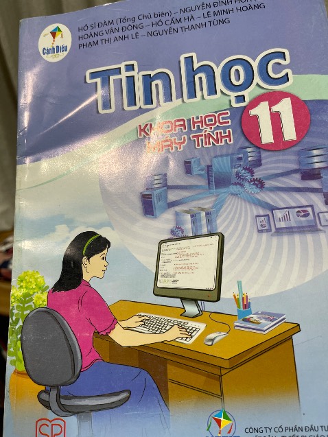 Mình đặt Tin học 11, Tin học ứng dụng, bộ Cánh diều nhưng giao nhầm Khoa học máy tính