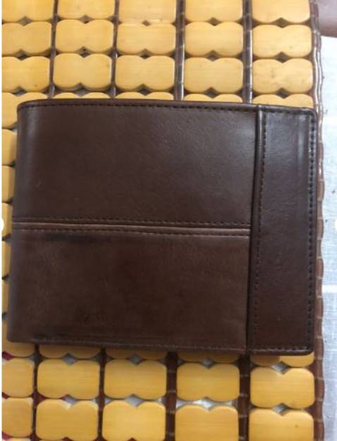 Ví da đẹp ,chất liệu tốt , sản phẩm y hình ,, giao hàng siêu nhanh trong mùa dịch ok