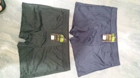 Giao hàng không đúng,  mua 4 quần tam giác nhưng giao nhầm 4 quần đùi, quần xxl nhưng chật. Yêu cầu đổi lại 4 quần khác. đổi quần từ XXl lên 3XL. xin cảm ơn. Giao hàng không đúng,  mua 4 quần tam giác nhưng giao nhầm 4 quần đùi, quần xxl nhưng chật. Yêu cầu đổi lại 4 quần khác. đổi quần từ XXl lên 3XL. xin cảm ơn.