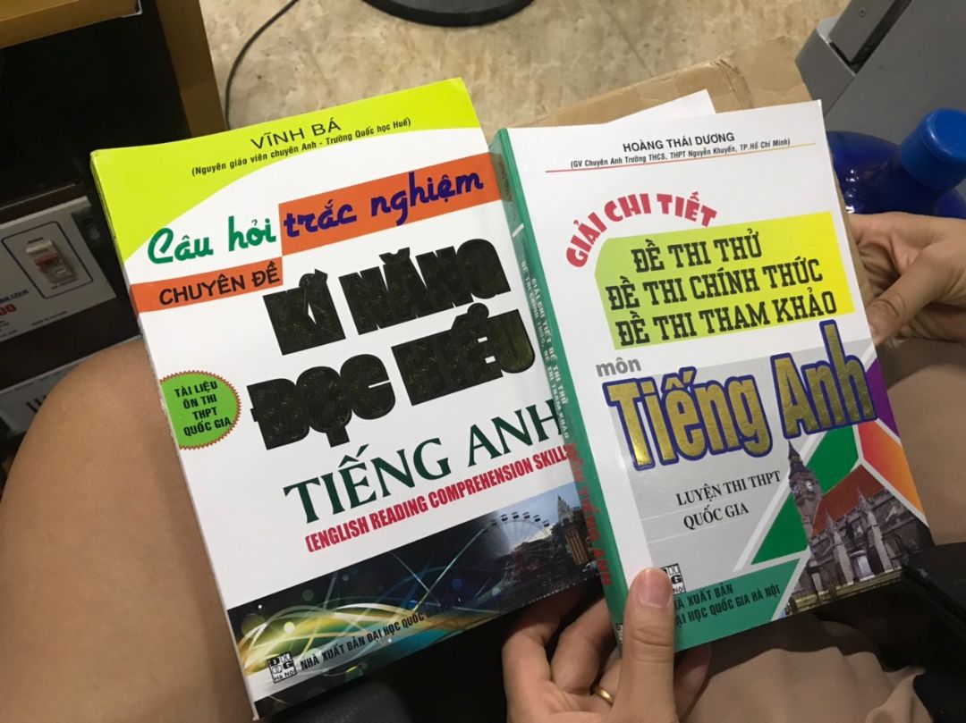 mình mua 3 sp, trả tiền 3 sp. nhưng shop giao có 2 cuốn sách. shop liên hệ sớm cho mình để giải quyết đi nhé