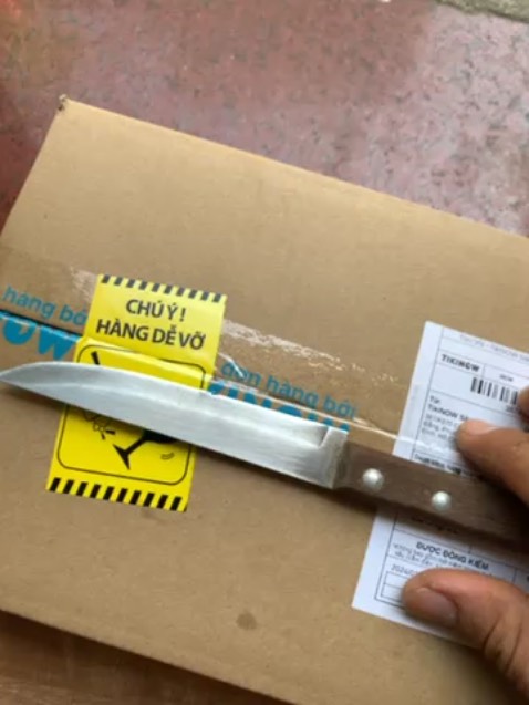 Mới đặt hàng hôm qua, Tuki now giao trong ngày quá tuyệt vời nhanh gọn, mở hàng ra thấy rất OK chính hãng, dùng thời gian xem bền không lúc đó comment cho anh em biết. Shop đóng gói cẩn thận đẹp. Tôi đánh giá shop 10 sao tư vấn nhiệt tình cho khách hàng chọn sản phẩm tốt nhập khẩu chính hãng của Nhật.