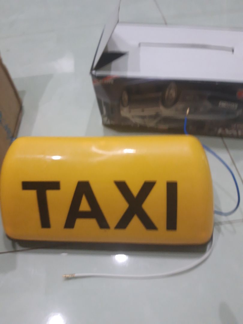 thất vọng toàn tập. hàng bị bể, đặt hàng có xạc bình, giao không có gì, đề nghị tiki trả lấy lại hàng. Nếu ko thì sẽ bỏ tiki mãi