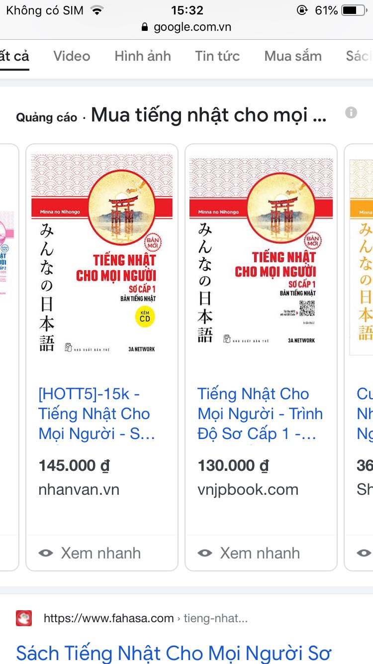 Khi bắt đầu học tiếng Nhật bằng sách Minna no Nihongo, người học bắt buộc phải mua 2 quyển gồm Quyển chính (Sách giáo khoa) - viết hoàn toàn bằng tiếng Nhật, kèm một quyển dịch và giải thích ngữ háp bằng tiếng Việt.
So với một số giáo trình sơ cấp khác có sẵn giải thích song ngữ như Genki, Soumatome thì đây là một điểm yếu của Minna no Nihongo Khi bắt đầu học tiếng Nhật bằng sách Minna no Nihongo, người học bắt buộc phải mua 2 quyển gồm Quyển chính (Sách giáo khoa) - viết hoàn toàn bằng tiếng Nhật, kèm một quyển dịch và giải thích ngữ háp bằng tiếng Việt.
So với một số giáo trình sơ cấp khác có sẵn giải thích song ngữ như Genki, Soumatome thì đây là một điểm yếu của Minna no Nihongo