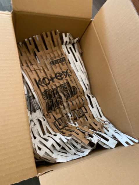 Đợt này Tiki đóng gói cẩn thận hơn, có lót dày, sách đến tay nguyên seal, ko móp méo gì. Tks Tiki.