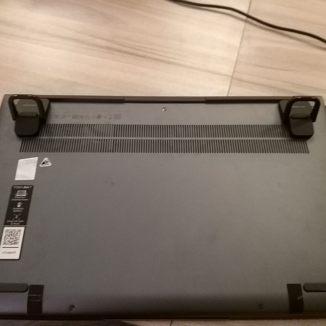 sản phẩm đúng mô tả, góc nghiêng vừa tầm, khá chắc chắn, tiện hơn so với giá đỡ rất nhiều