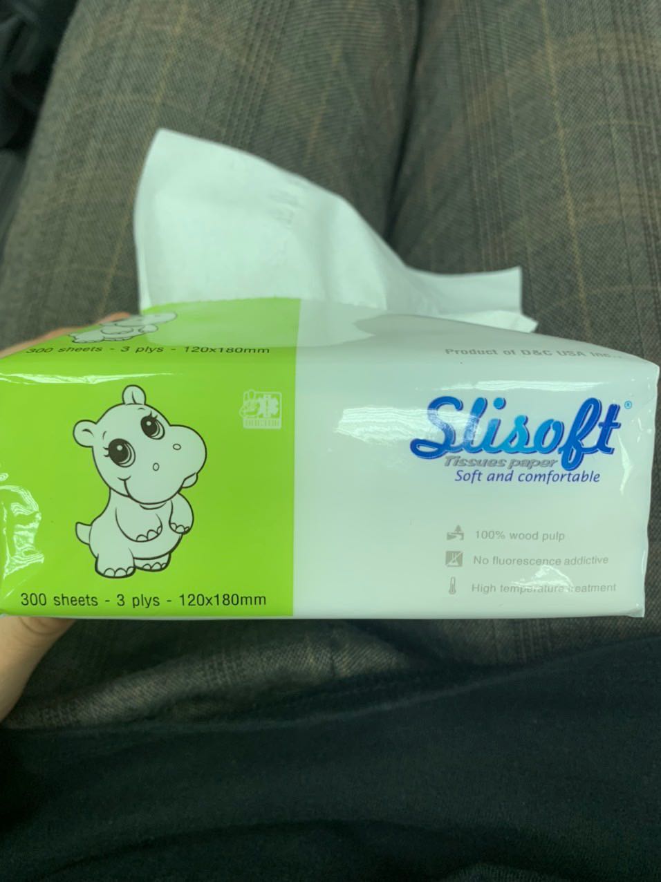 Giấy dai và dày lắm nha Dạng rút rất tiện lợi, nhìn cũng cute Nói chung là ưng, sau sẽ ủng hộ shop tiếp.