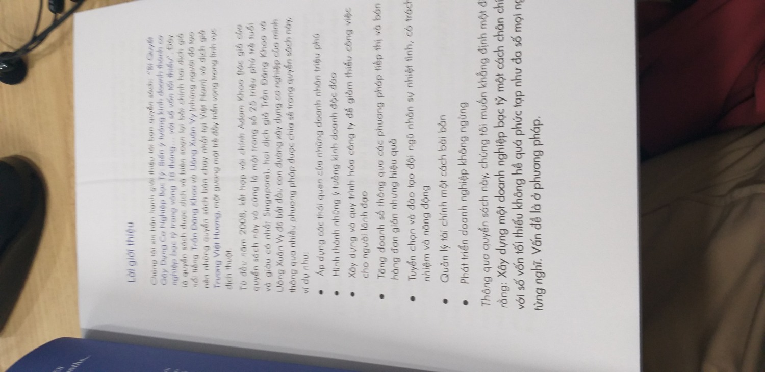 Sách hay, dễ hiểu. Mình đã đọc cuốn: "Tôi tài giỏi, bạn cũng thế" của tác giả này, mình rất thích. Chắc do đội dịch cũng có tâm nên bản dịch đọc cuốn hút và ngôn ngữ gần với người đọc. Giấy chất lượng tốt và giá rẻ quá, giá bìa là 110k, mình mua giảm giá còn 75k. Đọc thấy hay mà ko biết mình có bắt đầu được cái gì không???