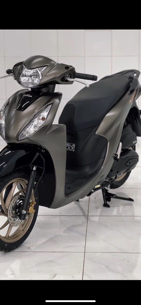 Xe đẹp, shop phục vụ nhanh và nhiệt tình. Đánh giá 5 sao. Shop rất uy tín, cửa hàng lớn. Mn yên tâm nhé.