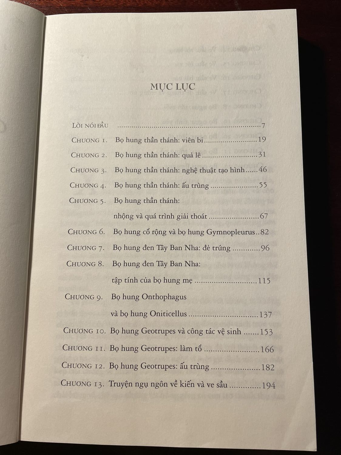 Sách hay. Nội dung dễ hiểu với người lớn. Có lẽ thích hợp với trẻ 9, 10 tuổi trở lên do dài.