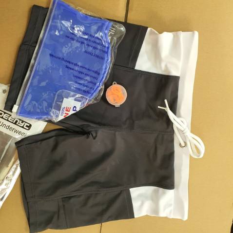 chất vải ok . form cực đẹp , vừa vặn , mặc vừa ko sợ bị lộ như mấy  loại quần khác