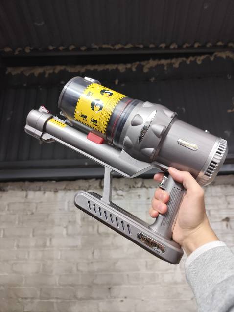 Nhỏ gọn tiện lợi cầm ko quá nặng các chị em phụ nữ có thể dùng dễ dàng dùng