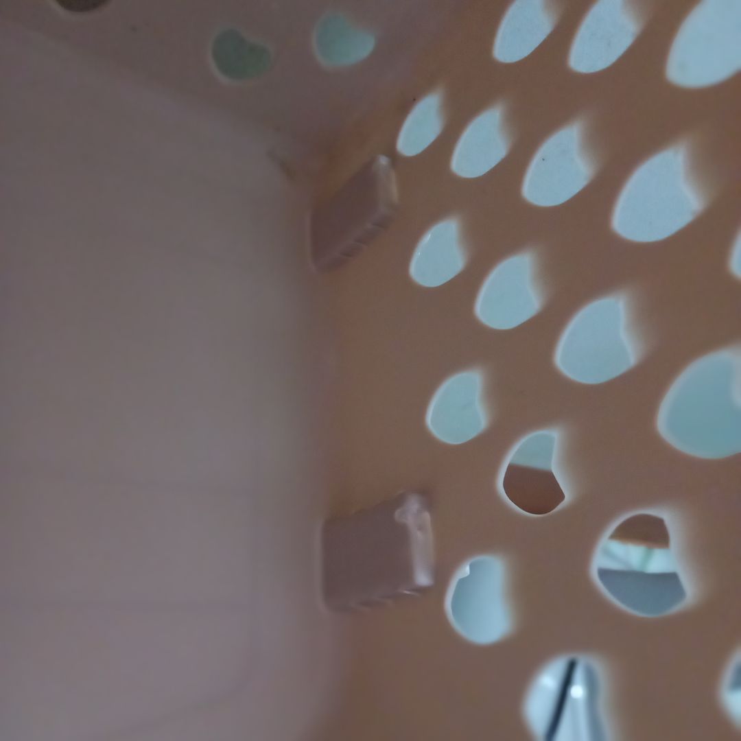 hàng giống như hình, nhựa k bền chắc lắm, giao có rổ bị gãy.