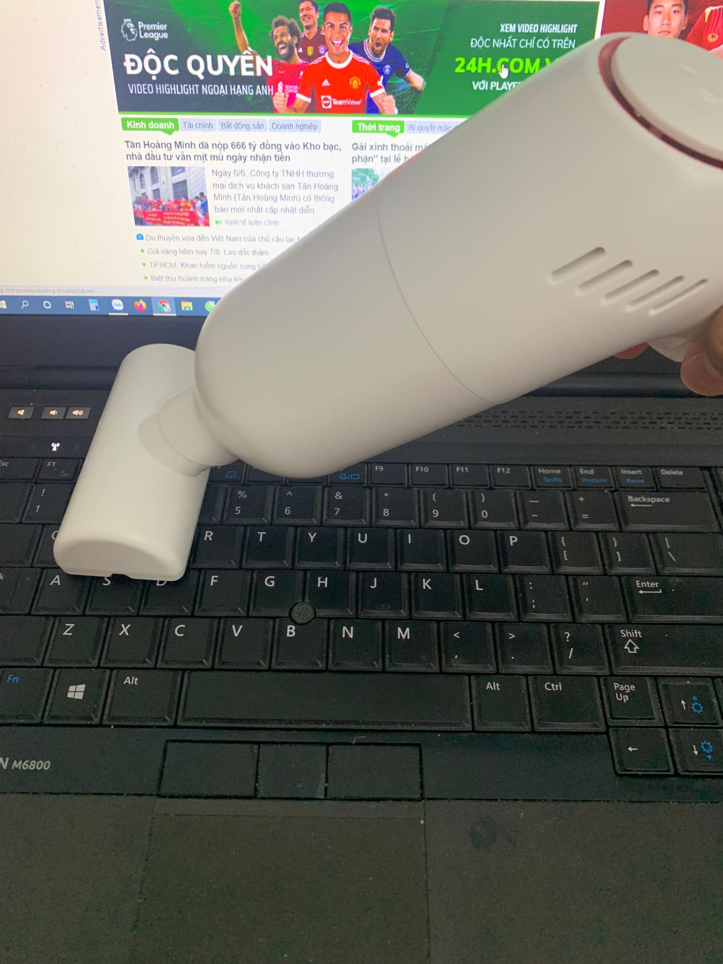 Máy hút khoẻ, pin khá trâu, dùng ổn. Giao hàng nhanh