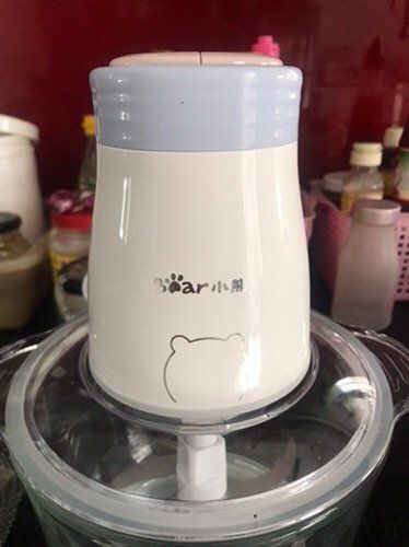 Đầu tiên mình nói về cách phục vụ của shop này, 2 từ là tuyệt vời rất chuyên nghiệp, chủ shop nói Tiếng Anh rất giỏi mình rất ngạc nhiên. Shop rất chuyên nghiệp.
Sản phẩm giao nhanh, đóng gói chắc chắn, màu rất đẹp nha, xay tốt, thiết kế trang nhã...nói chung đẹp 10 điểm nà....mọi người ủng hộ shop nha, anh chủ rất đẹp zai...hihi