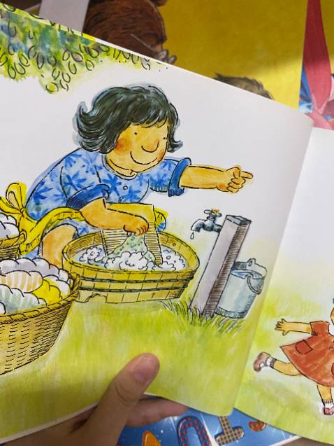 cuốn này rất buồn cười nhé các bố mẹ, nên mua để các con đọc vui vẻ và dần thích sách