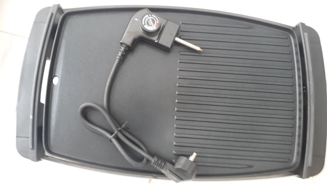 đóng gói rất kỹ, giao hàng đúng giờ, sản phẩm mẫu đẹp như quảng cáo, dễ dàng sử dụng và vệ sinh vì gđ đã sử dụng ngay ! cảm ơn tiki đã liên kết với shop uy tín và chất lượng ! mong thời gian sử dụng được bền lâu ! cảm ơn!