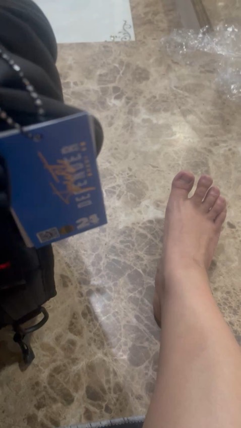 balo mr vui thì đó thì độ bền khỏi bàn. balo này hơi to nhưng chống sốc tốt, mang êm. Vải chống thấm nước.