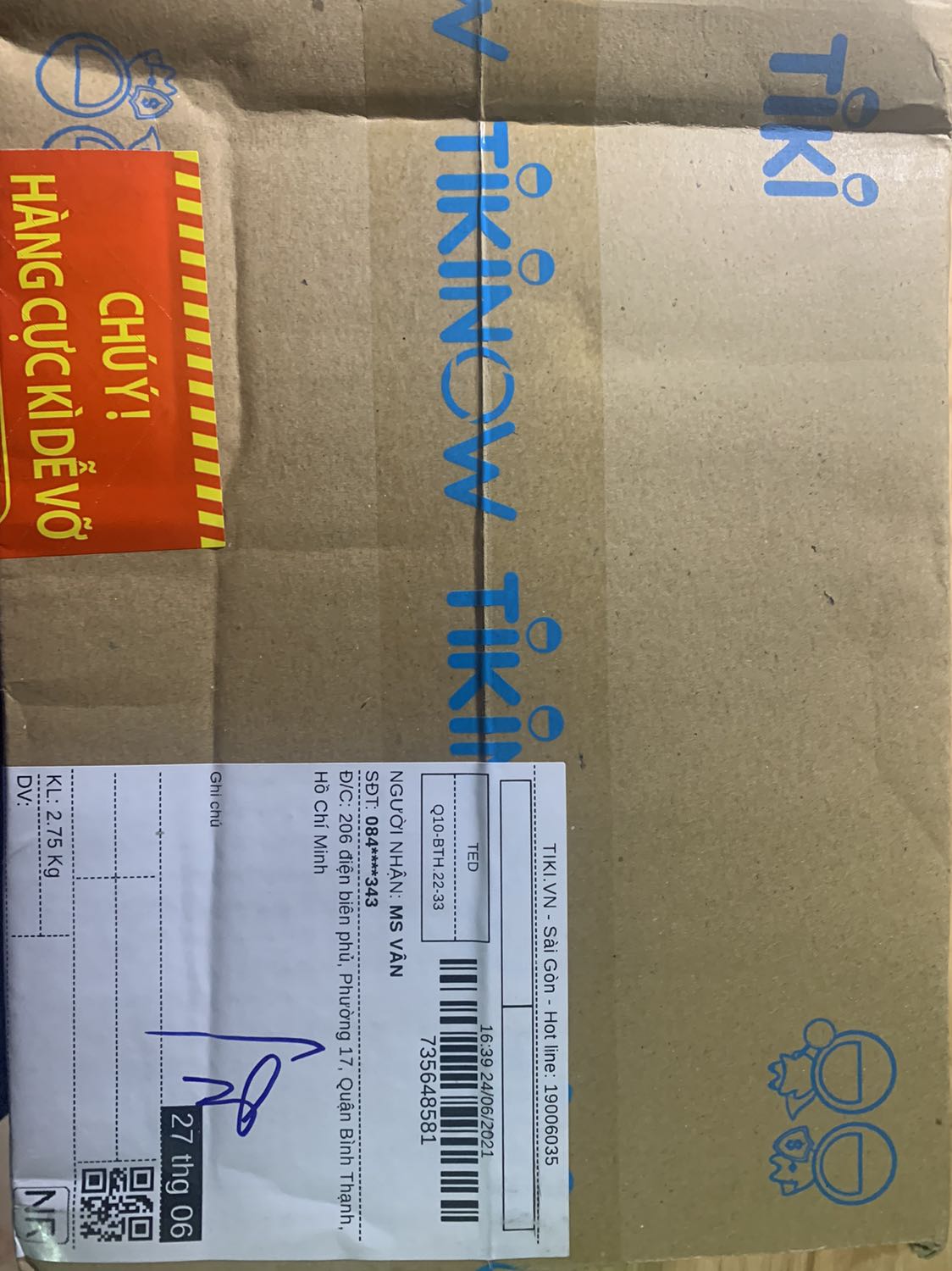 Hàng chính hãng Michelin, có HDSD Tiếng Việt của NPP, khá yên tâm.
Bữa trước có bạn nào trên group xe kháo nhau loại này có dòng toàn tiếng TQ. A e nên chọn hàng chuẩn mà mua. Tiki thì yên tâm r.
Cho shop 5 sao!