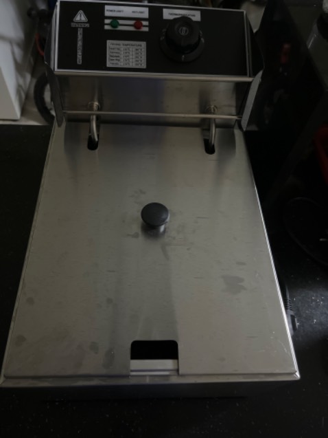 Mới xài thấy khá ổn, dễ tháo lắp