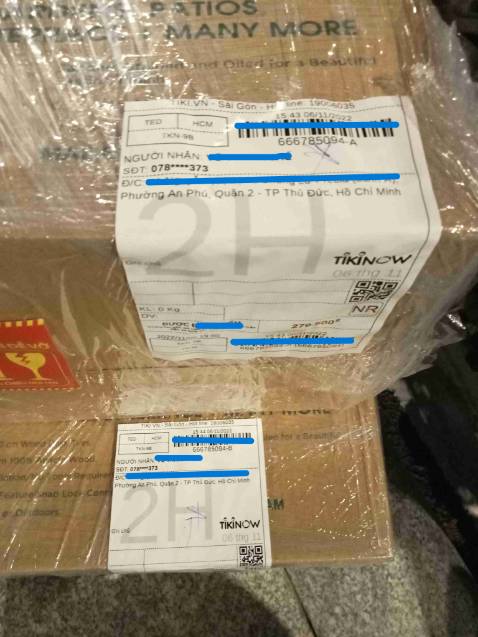 Giao hàng nhanh, Sản phẩm giống Shop giới thiệu, chất lượng gỗ tốt, màu gỗ đẹp nha! cảm ơn Shop tư vấn nhiệt tình lắm nhé! Nên mua!