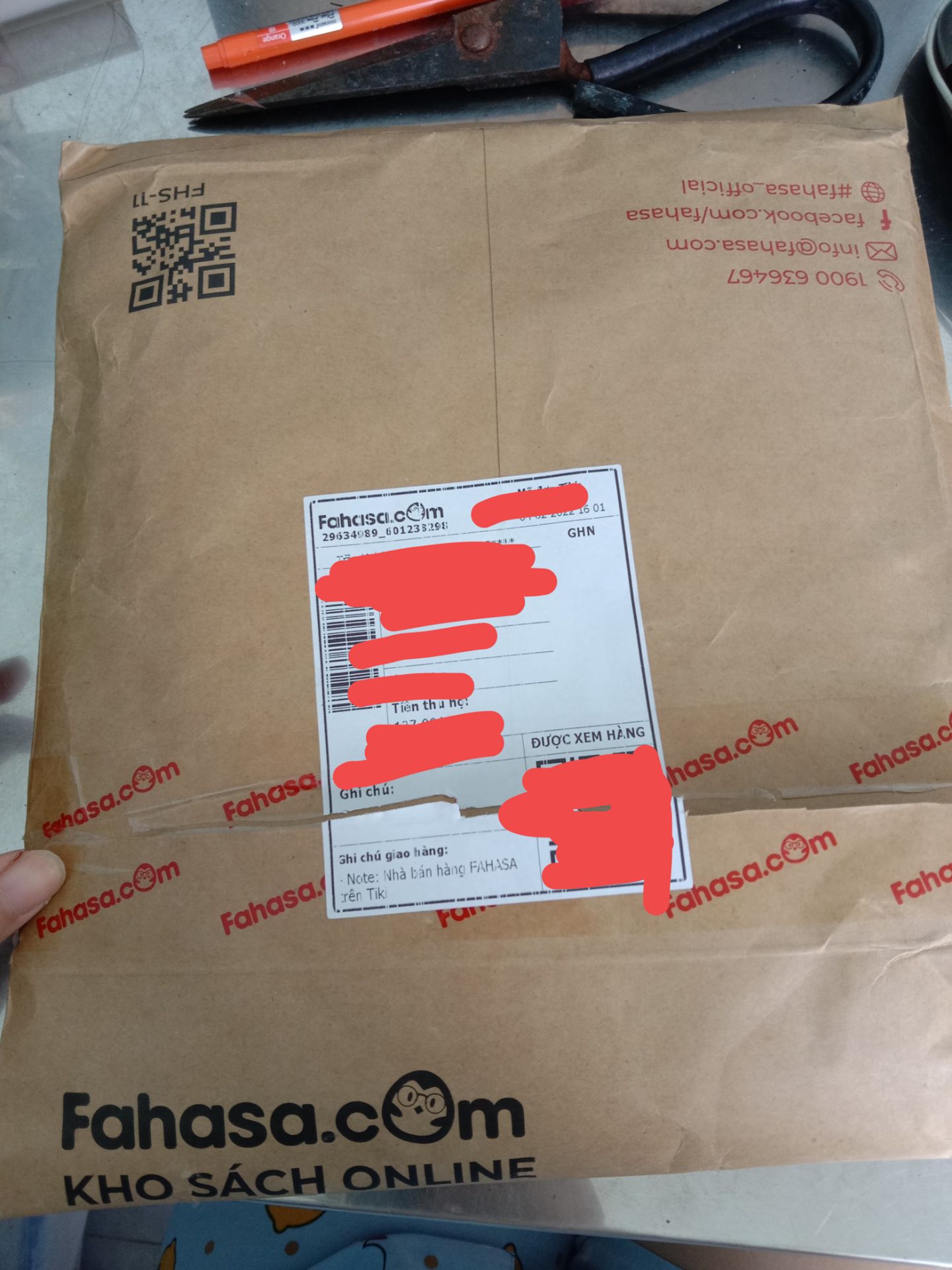 Sách bọc cẩn thận, vẫn như mọi lần, TIKI giao khá nhanh 👍👍👍