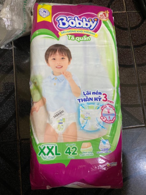 Sản phẩm 44 miếng mà giao xuống nhận hàng 42 miếng