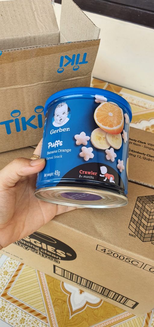 Đóng gói hơi sơ sài nhưng ko sao. Hàng giao đến nguyên vẹn. ổn. 
Quà tặng kèm ok, hịn, ko phải đồ cũ thanh lý này nọ.