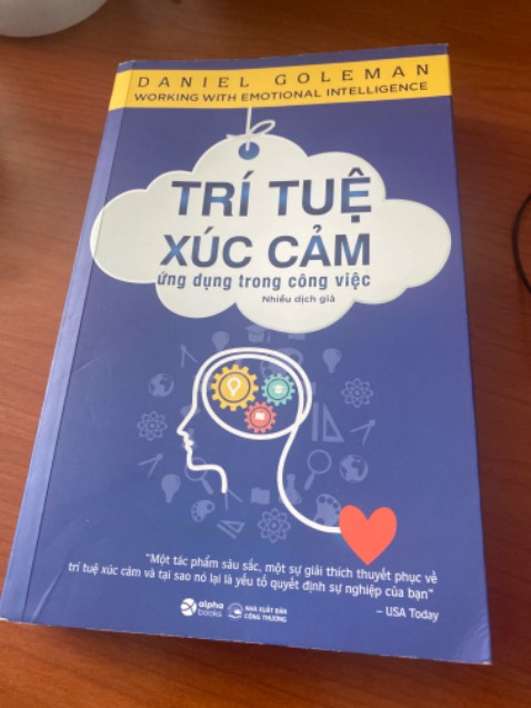 Một cuốn sách đọc kém lôi cuốn. Sách viết lan man thiếu sự gắn kết trước sau. Có thể do sách có nhiều dịch giả nên cảm giác đọc như ăn gạo khô.

Sách chất liệu tốt, độ dày vừa phải