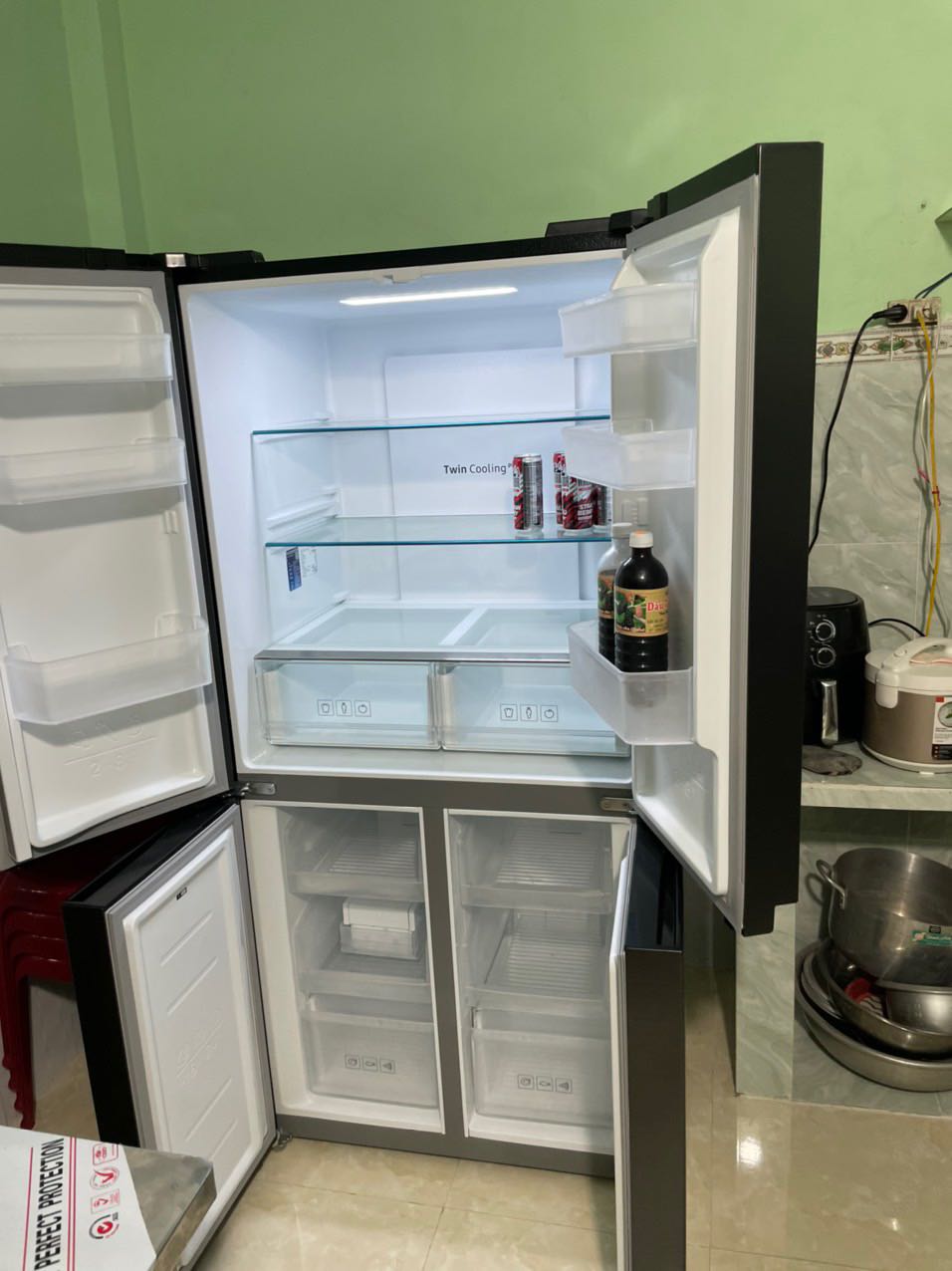 Giao hàng nhanh , tủ đẹp , hiện tại chất lượng ổn , rep tin nhắn nhanh có trách nhiệm