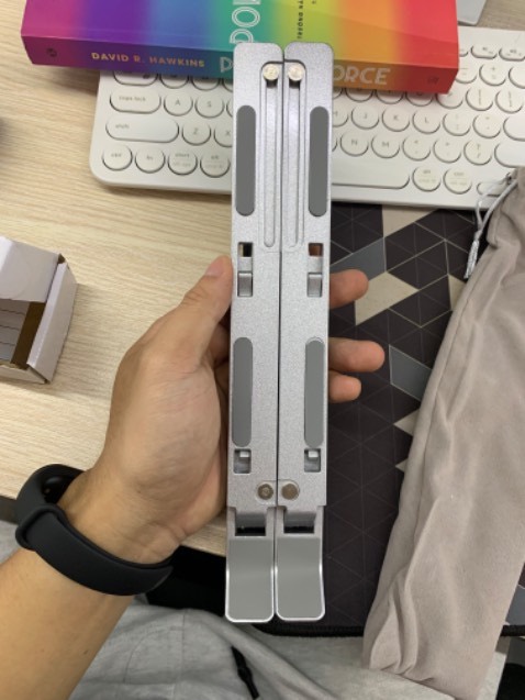 Mình nhận đc hàng r, sp y như quảng luôn ưng hết cả mình 
Tiki giao hàng thì siêu nhanh mới sáng htrc đặt hsau đã nhận đc hàng r. Đã v a ship còn nhiệt tình hỏi thăm cả sức khoẻ nhà mình chứ 🤣
Nhắn tin cho shop để hỏi về sp thì sp tư vấn quá nhiệt tình, nên mua nha cả nhà 🥳