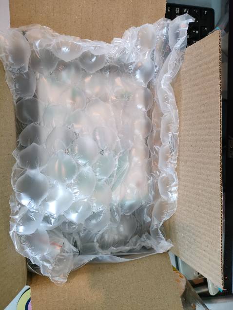 Mình vừa đặt Tikinow, nhận nhanh.
Sản phẩm đúng mô tả màu đẹp, có niêm phong nhà cửa hàng cung cấp.
Nghe thử êm tốt, còn độ bền phải chờ thời gianh sử dụng.