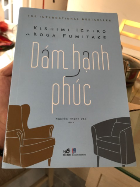 Sách bị lỗi gáy, như sách cũ vậy đó. Tệ hơn chữ tệ. Đánh giá 1 sao là còn nhẹ sách như cũ như này không nên mua =)))