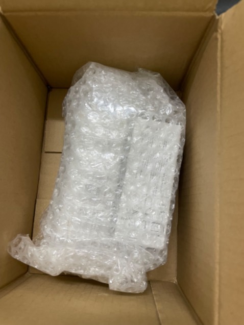 Shop giao hàng cẩn thận đủ hàng. Chồng mình sử dụng sản phẩn thấy rất hài lòng về sản phẩm