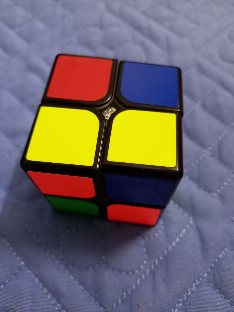 cục rubik quá nhỏ phí ship lại cao. 76k cả ship thì ko đáng để mua