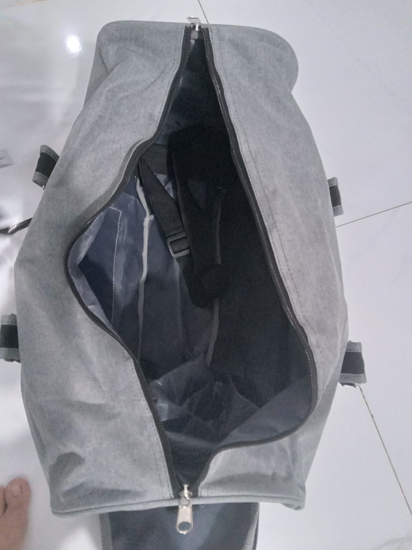 giao hàng nhanh. Sản phẩm đẹp,chắc chắn. Giá như vậy rất rẻ. tiếp tục ủng hộ shop.