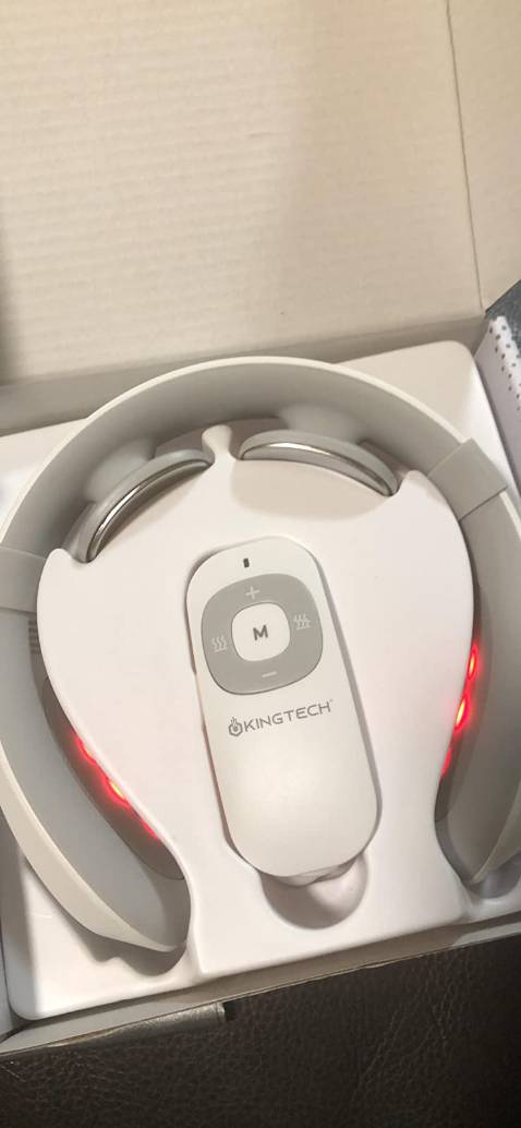 Sản phẩm nhỏ, gọn nhẹ, nhiều chế độ, khi tăng cường độ thì khá mạnh, mình chỉ dùng đến mức 2, cao hơn nữa cảm giác tê tê như bị điện giât. Thích nhất là chế độ làm nóng, cảm giác dễ chịu.Những ai thích kiểu xoa bóp vật lý( kiểu các loại máy có hòn bi chạy qua lại, lên xuống để xoa, day, ấn huyệt) thì ko nên mua vì nó massa ko đã bằng máy truyền thống