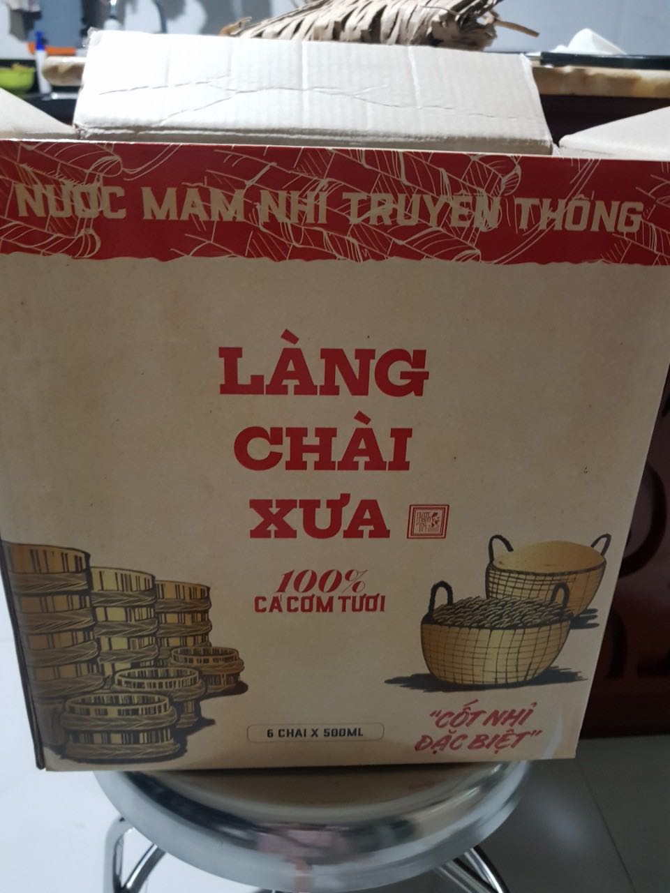 Đóng gói chắc chắn an toàn, nước mắm đậm đà ngon. Nhưng thất vọng giao hàng trễ đến 10 ngày (đặt 03/10 đến 21/10 mới nhận được), gọi điện/ email nhắc 2 lần kiện hàng mới luân chuyển. Q1 - Q. Tân Phú mà cứ ngỡ là oversea. Đóng gói chắc chắn an toàn, nước mắm đậm đà ngon. Nhưng thất vọng giao hàng trễ đến 10 ngày (đặt 03/10 đến 21/10 mới nhận được), gọi điện/ email nhắc 2 lần kiện hàng mới luân chuyển. Q1 - Q. Tân Phú mà cứ ngỡ là oversea.