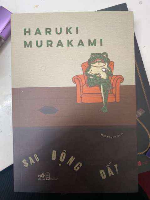 sách k có vấn đề về rách hay móp méo , ndung ch đọc nên ch đánh giá dc