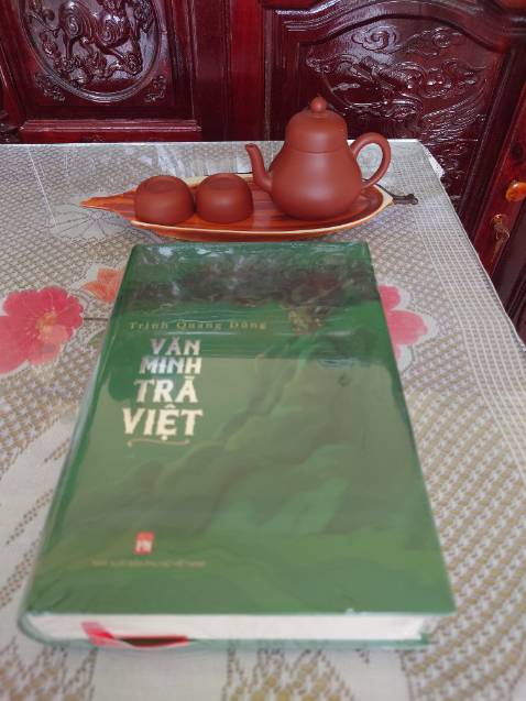 Sách đẹp, giáo hàng nhanh
