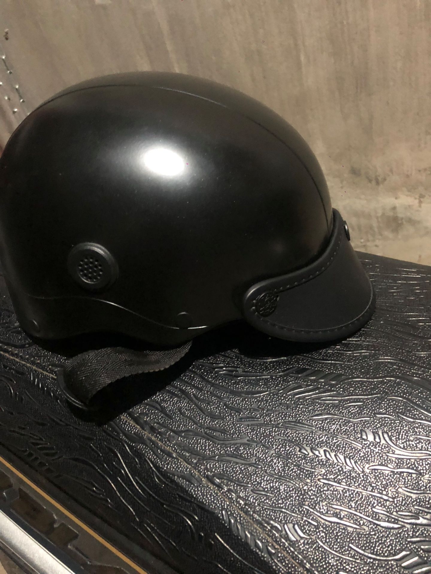 Mũ đẹp, chắc chắn, chất lượng, giao hàng nhanh, đóng gói cẩn thận. Đánh giá năm sao cho shop và tiki Mũ đẹp, chắc chắn, chất lượng, giao hàng nhanh, đóng gói cẩn thận. Đánh giá năm sao cho shop và tiki