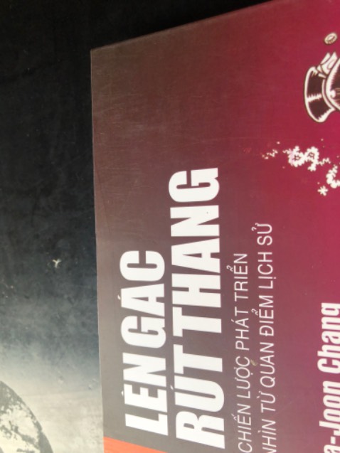 Gói sách khá kỹ. Có lẽ sách dơ từ trước khi gửi đi