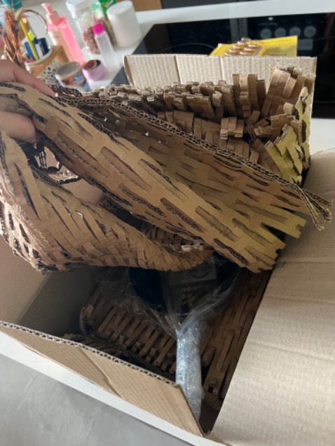 Cái chảo xinh hơn mức tưởng tượng bé tí và nghiên nghiên, đúng kiểu tôi thích; Ưng nhất là mua hàng của Tiki, shop packed  cái chảo cưng như em bé, xin cảm ơn!